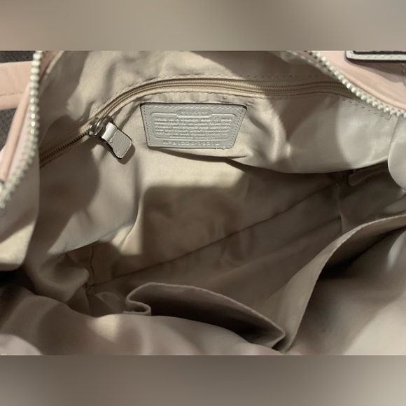 Coach shoulder bag - Picture 13 of 15